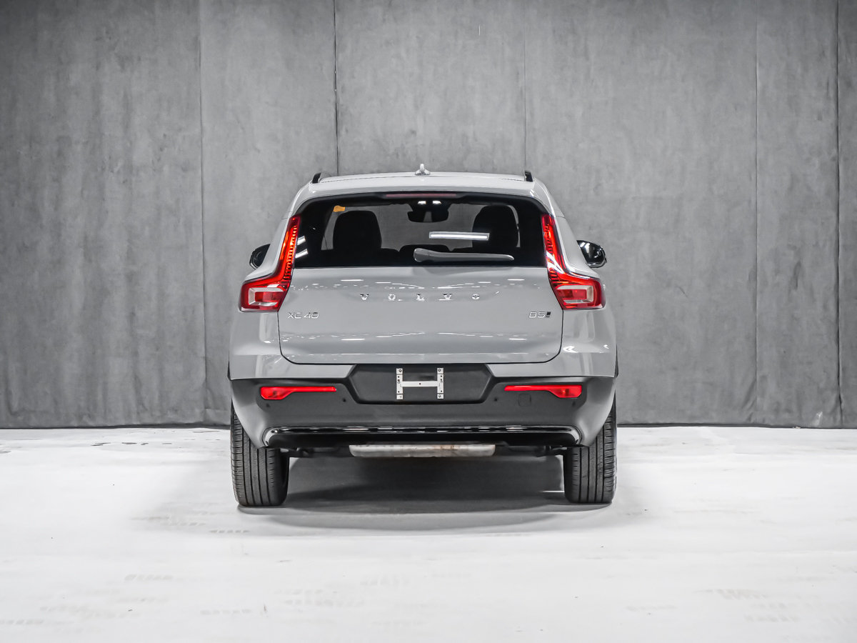 Volvo XC40 B5 ULTRA DARK HARMAN KARDON 2026-4