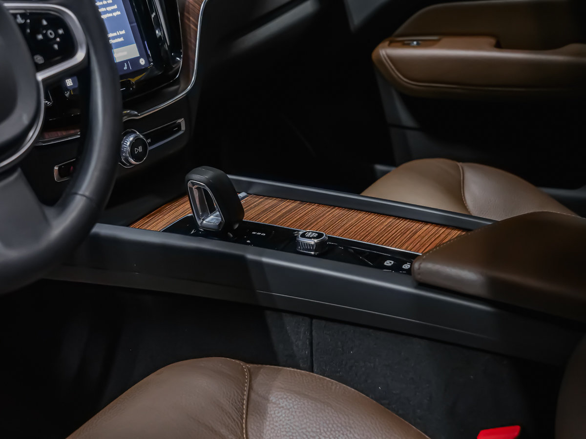 Volvo XC60 Plug-In Hybrid T8 PLUS DARK CLIMAT MAGS 20PO 2025-8