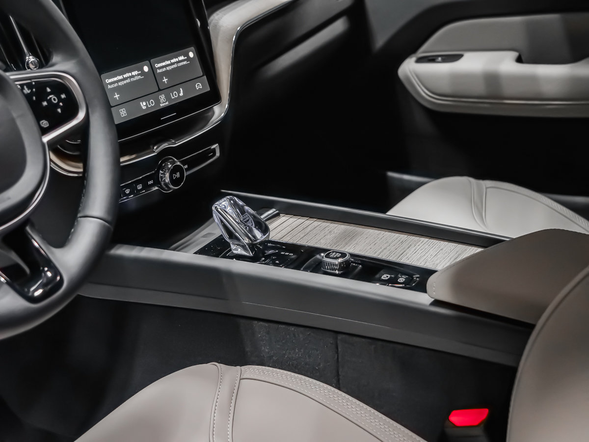 Volvo XC60 Plug-in hybrid Plus 2026-8