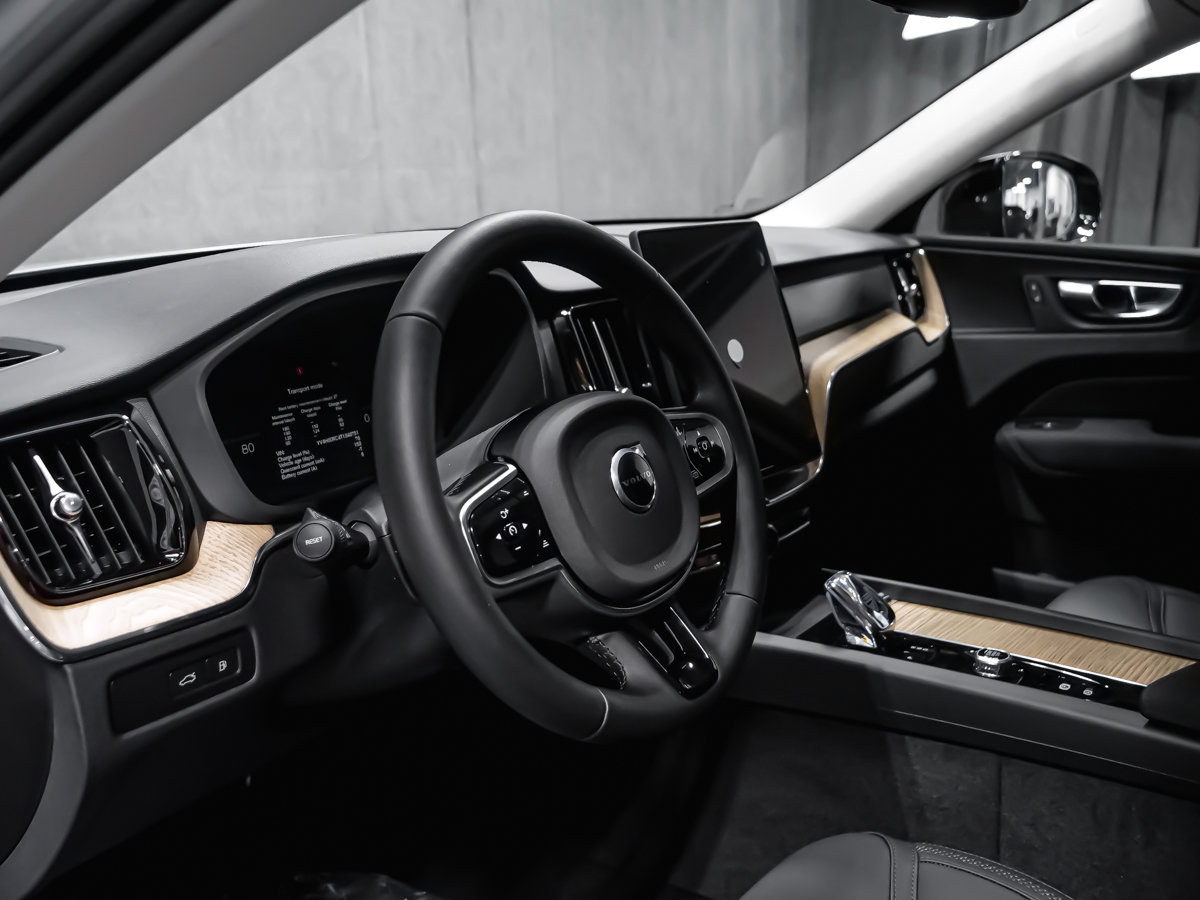 Volvo XC60 Plug-in hybrid Plus 2026-9