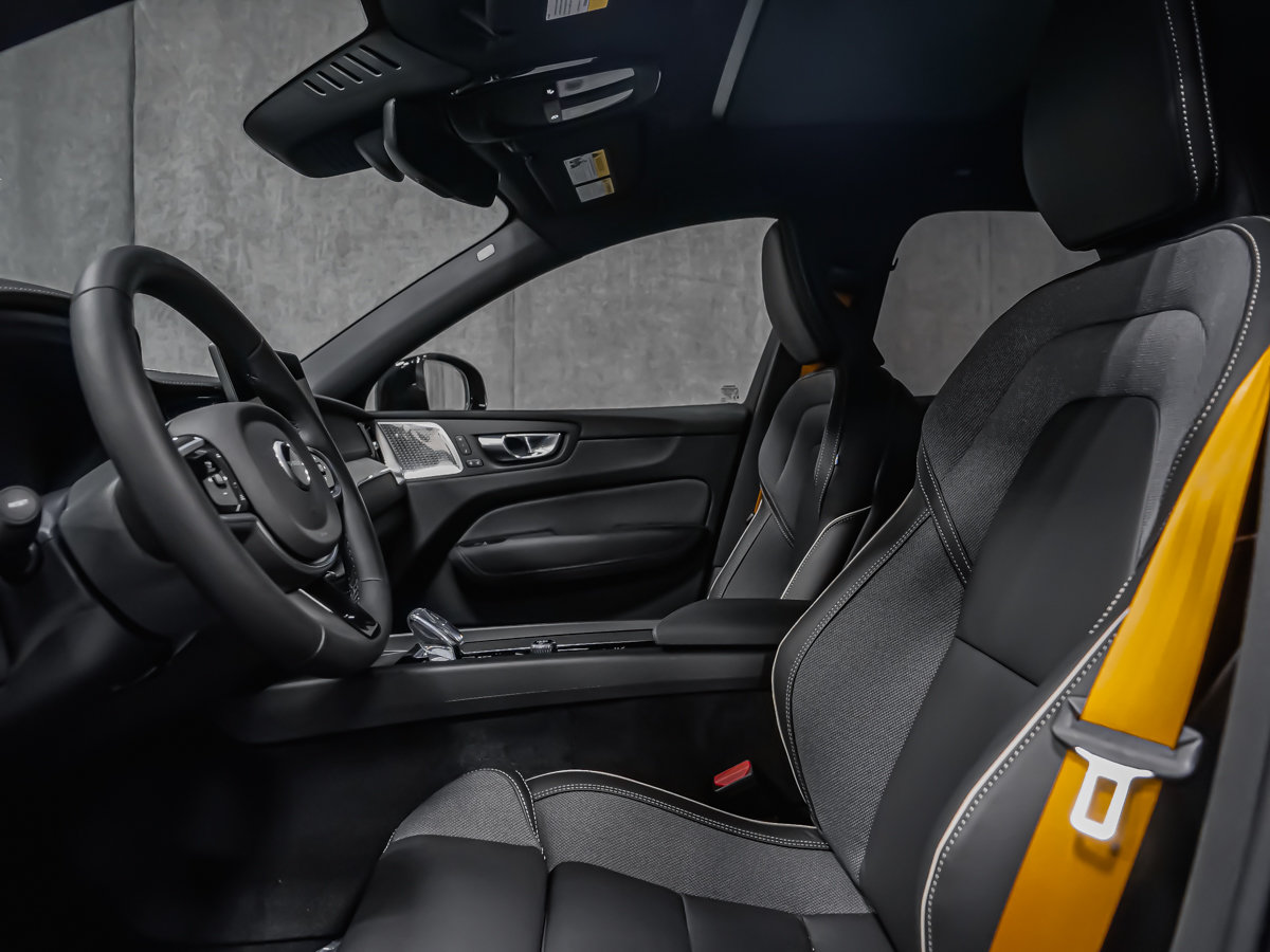 Volvo XC60 Plug-in hybrid Polestar Engineered 2026-14