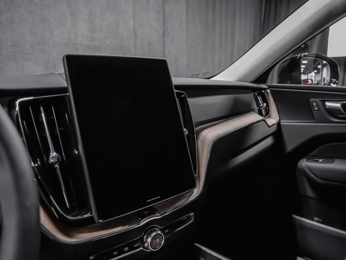 Volvo XC60 Plug-in hybrid Plus 2026-9