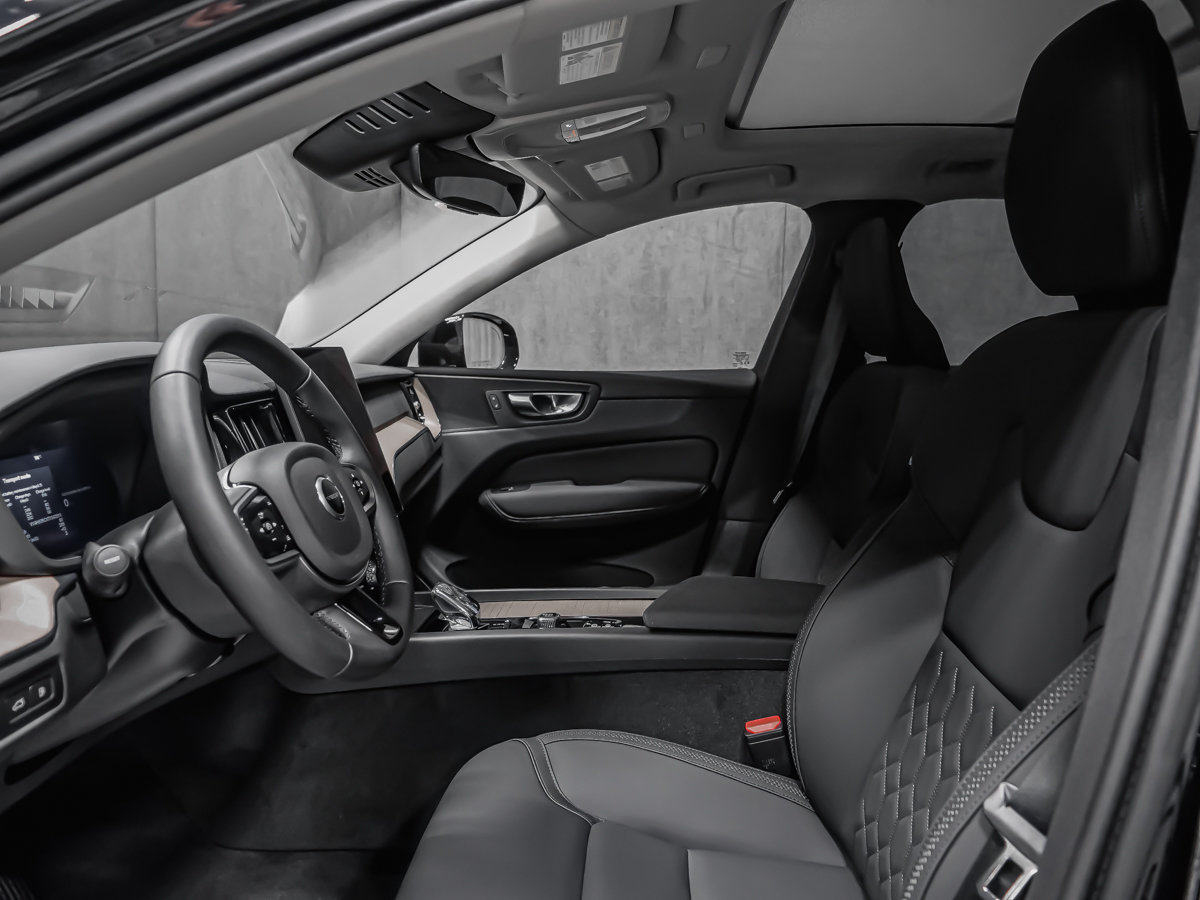 Volvo XC60 Plug-in hybrid Plus 2026-10