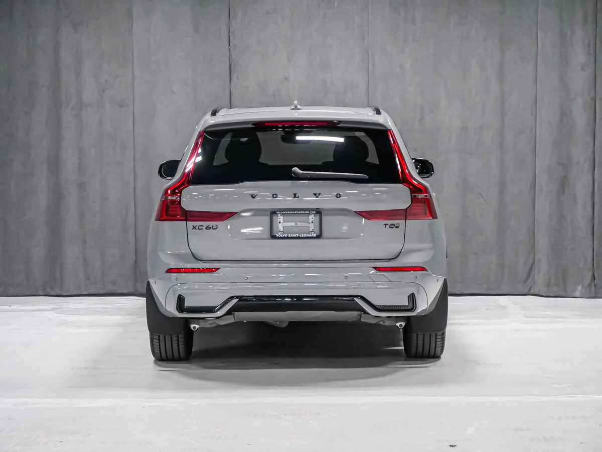 2026 Volvo XC60 Plug-in hybrid Ultra Black Edition-4