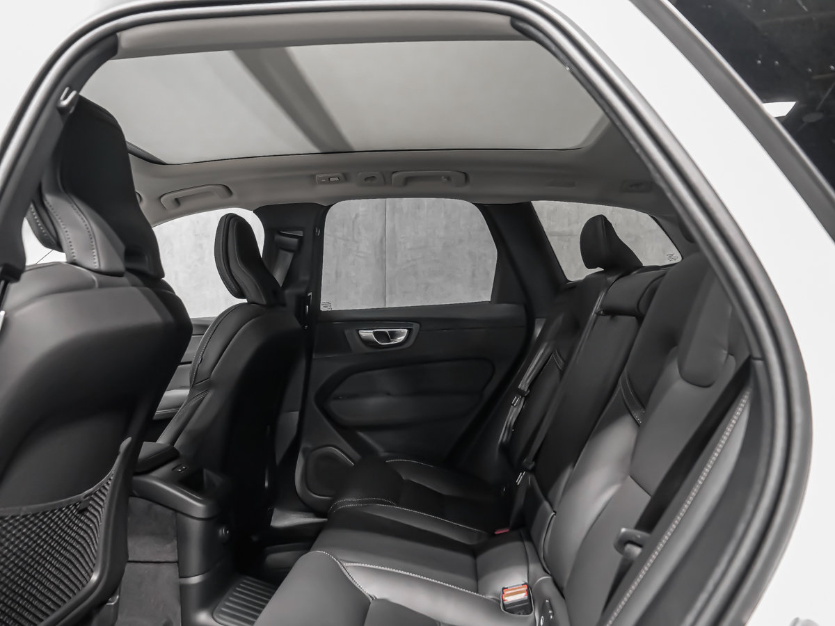 2026 Volvo XC60 Plug-in hybrid Ultra-12