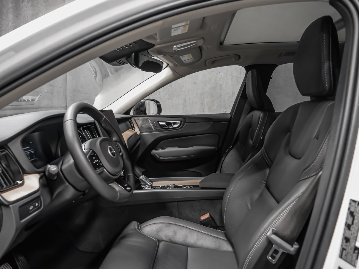 2026 Volvo XC60 Plug-in hybrid Ultra-11