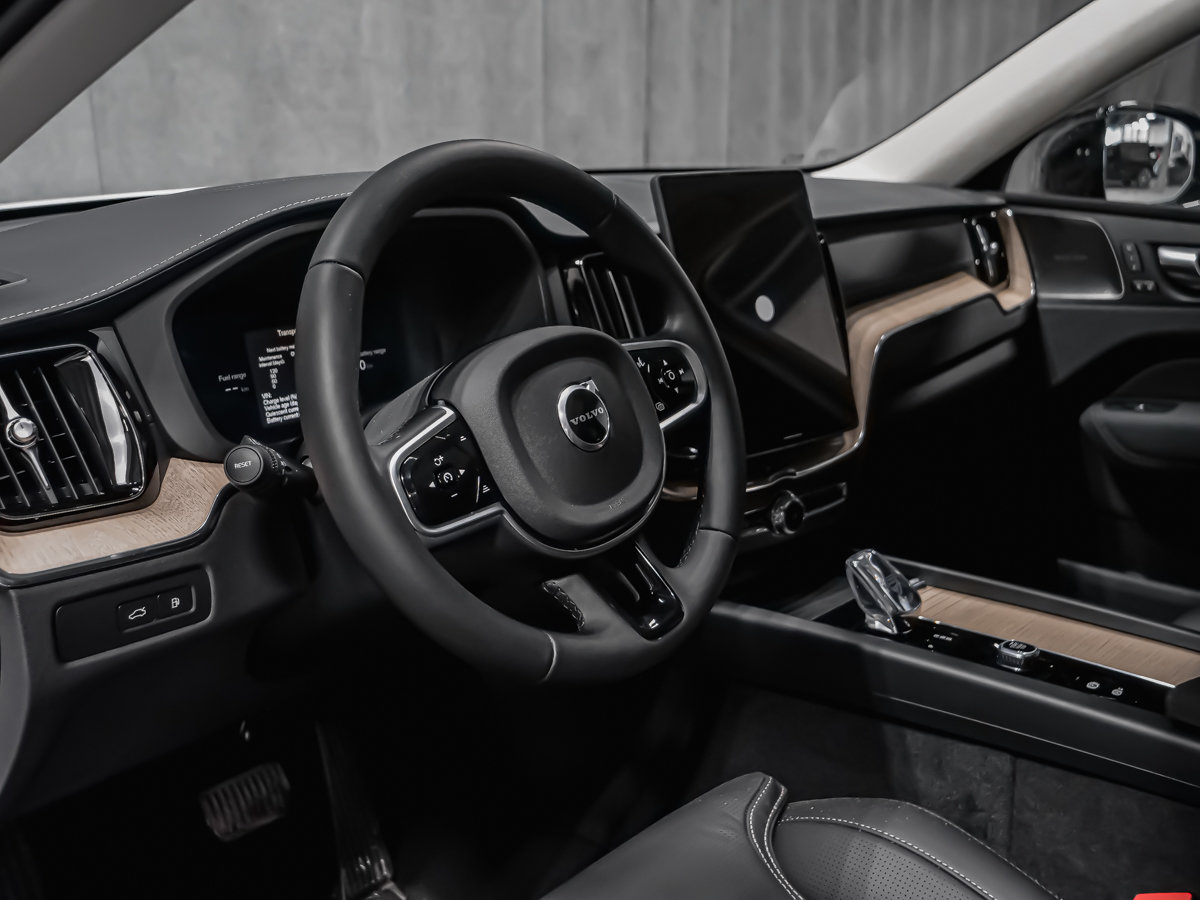 2026 Volvo XC60 Plug-in hybrid Ultra-7