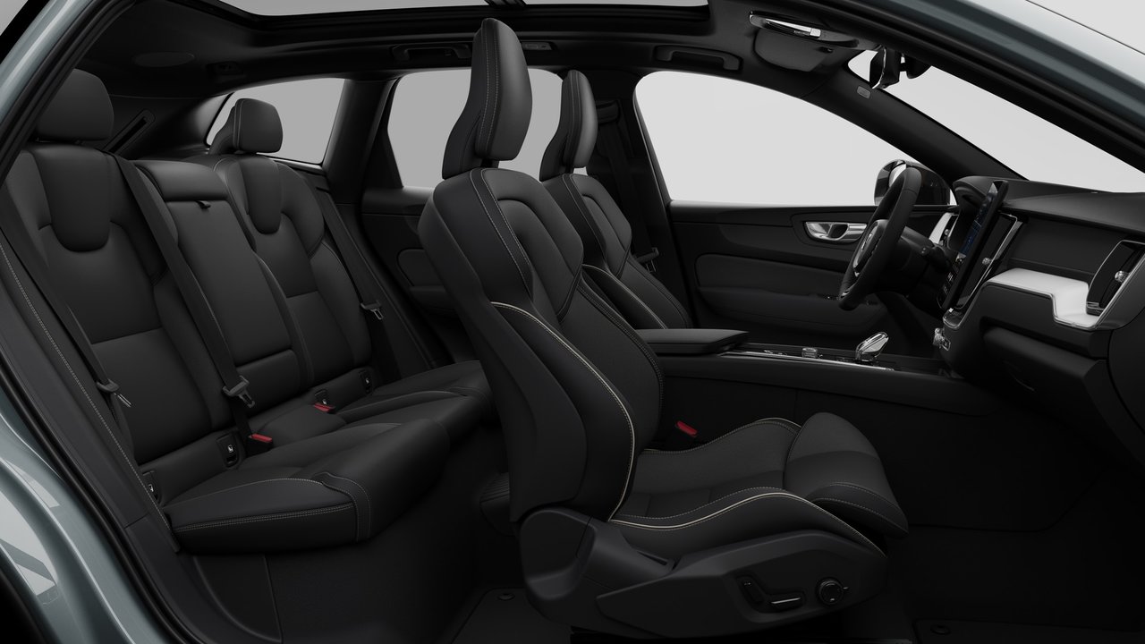 Volvo XC60 Plug-in hybrid Ultra Black Edition 2026-12
