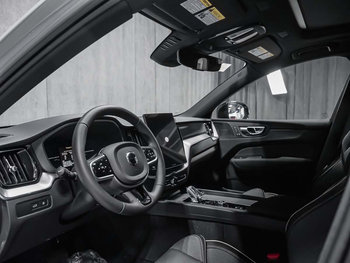 Volvo XC60 Plug-in hybrid Ultra Black Edition 2026-5