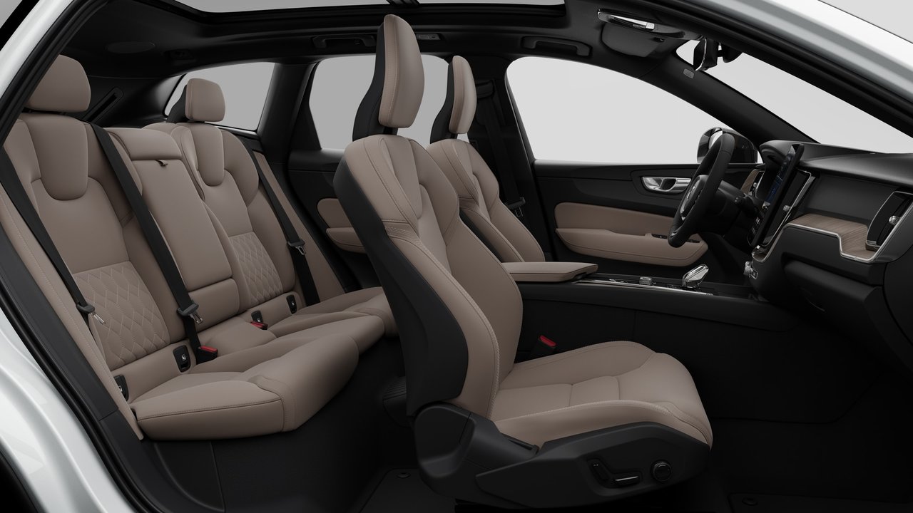 Volvo XC60 Plug-in hybrid Plus 2026-12