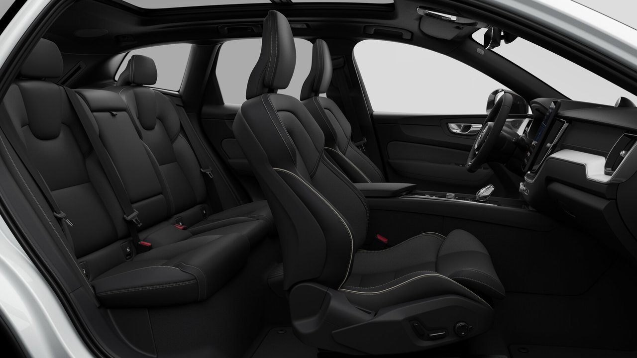 Volvo XC60 Plug-In Hybrid Ultra Black Edition 2026-12