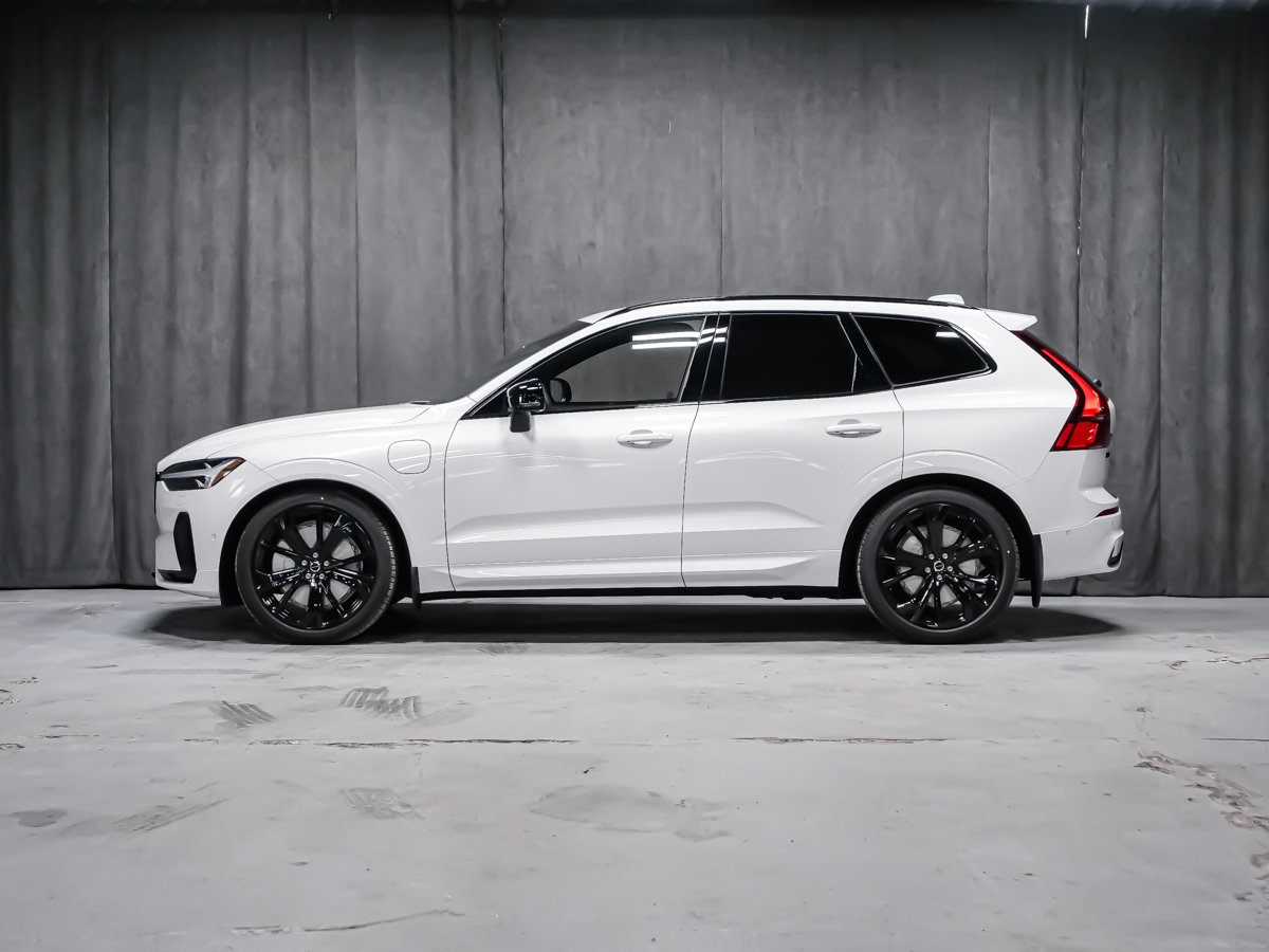 2026 Volvo XC60 Plug-in hybrid Ultra Black Edition-2