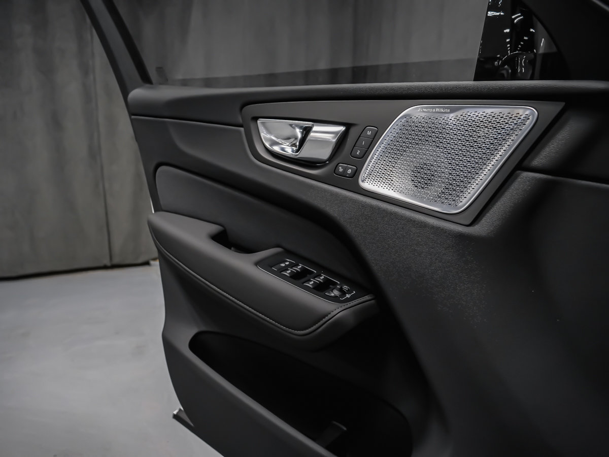 2026 Volvo XC60 Plug-in hybrid Polestar Engineered-9