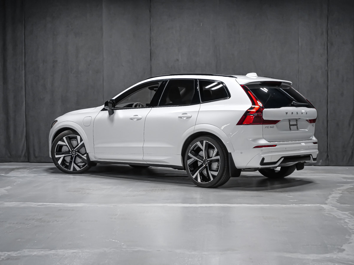 Volvo XC60 Plug-in hybrid Ultra (Dark Theme) 2027-3
