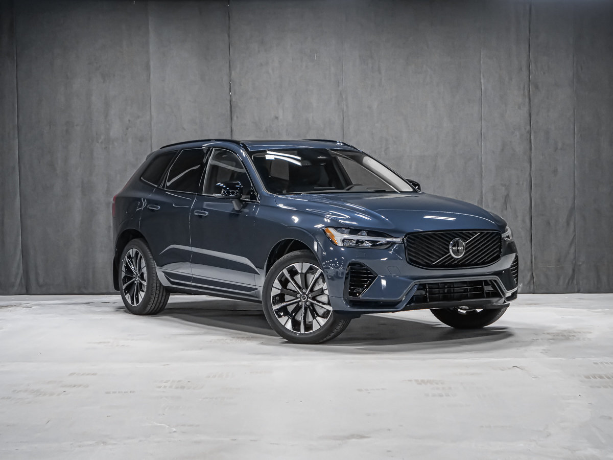 2027 Volvo XC60 Plug-in hybrid Ultra (Dark Theme)-1