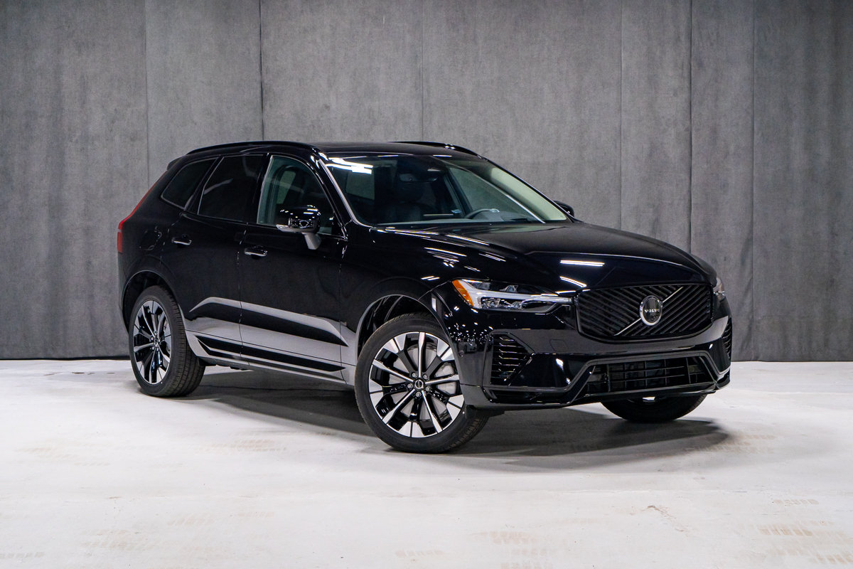 2027 Volvo XC60 Plug-in hybrid Ultra (Dark Theme)-1