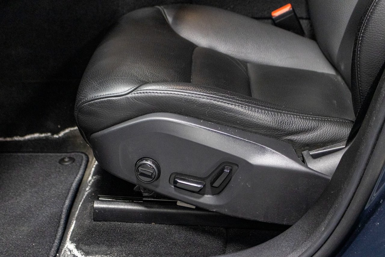Volvo XC60 Recharge T8 INSCRIPTION EXPRESSION CLIMAT PREMIUM MAGS 20PO VOLANT CHAUFFANT 2021-16
