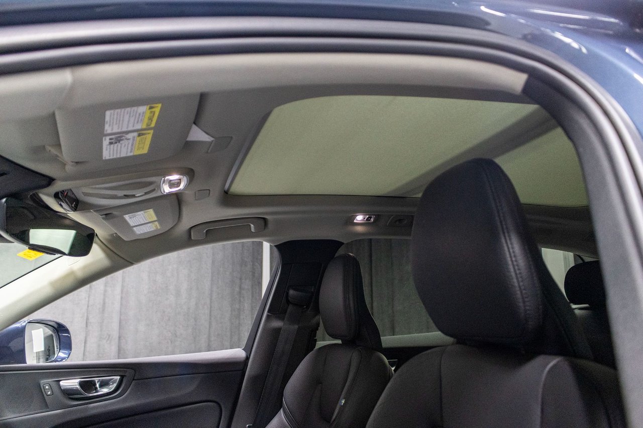 Volvo XC60 Recharge T8 INSCRIPTION EXPRESSION CLIMAT PREMIUM MAGS 20PO VOLANT CHAUFFANT 2021-18