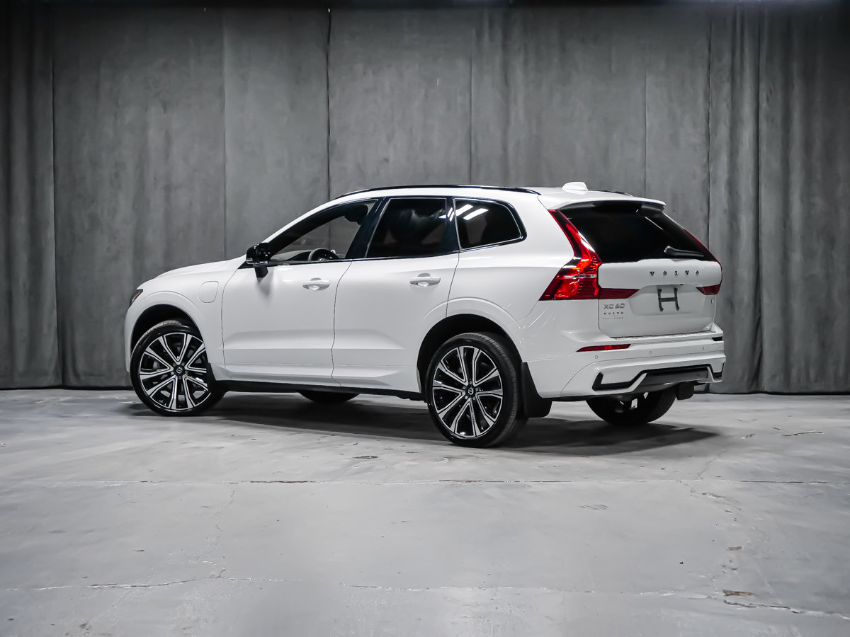 Volvo XC60 Recharge T8 R-DESIGN CLIMATE BOWERS AIR SUSPENSION 2022-3