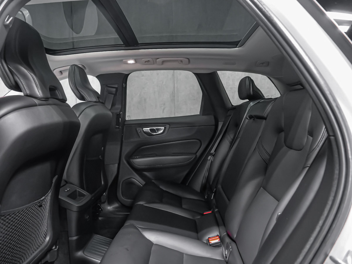 2022 Volvo XC60 Recharge Inscription Expression-11