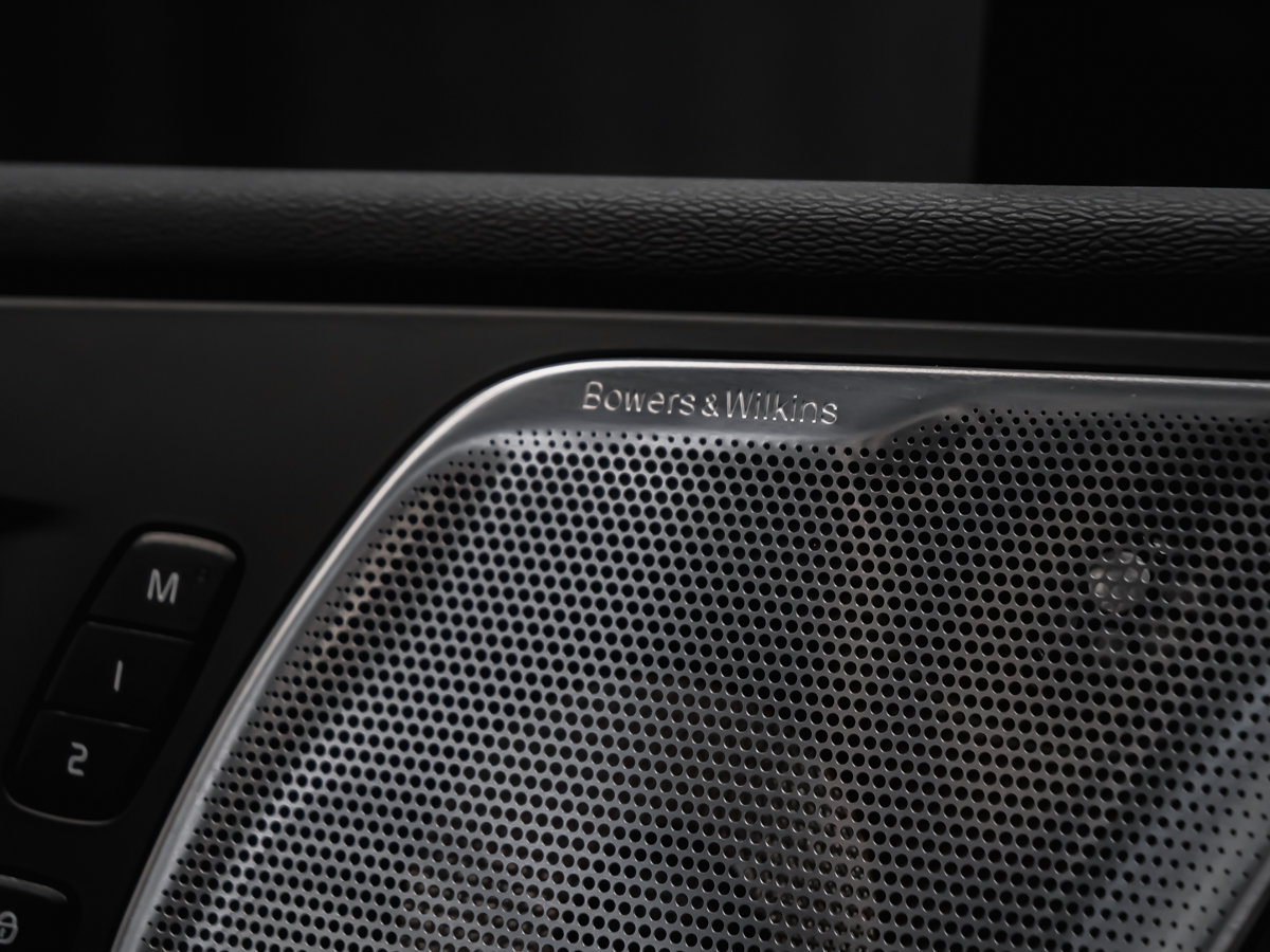 2022 Volvo XC60 Recharge T8 INSCRIPTION-10