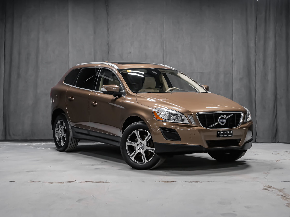 Volvo XC60 V6 AWD TOIT CUIR TOIT OUVRANT HAYON ELECTRIQUE 2013-1