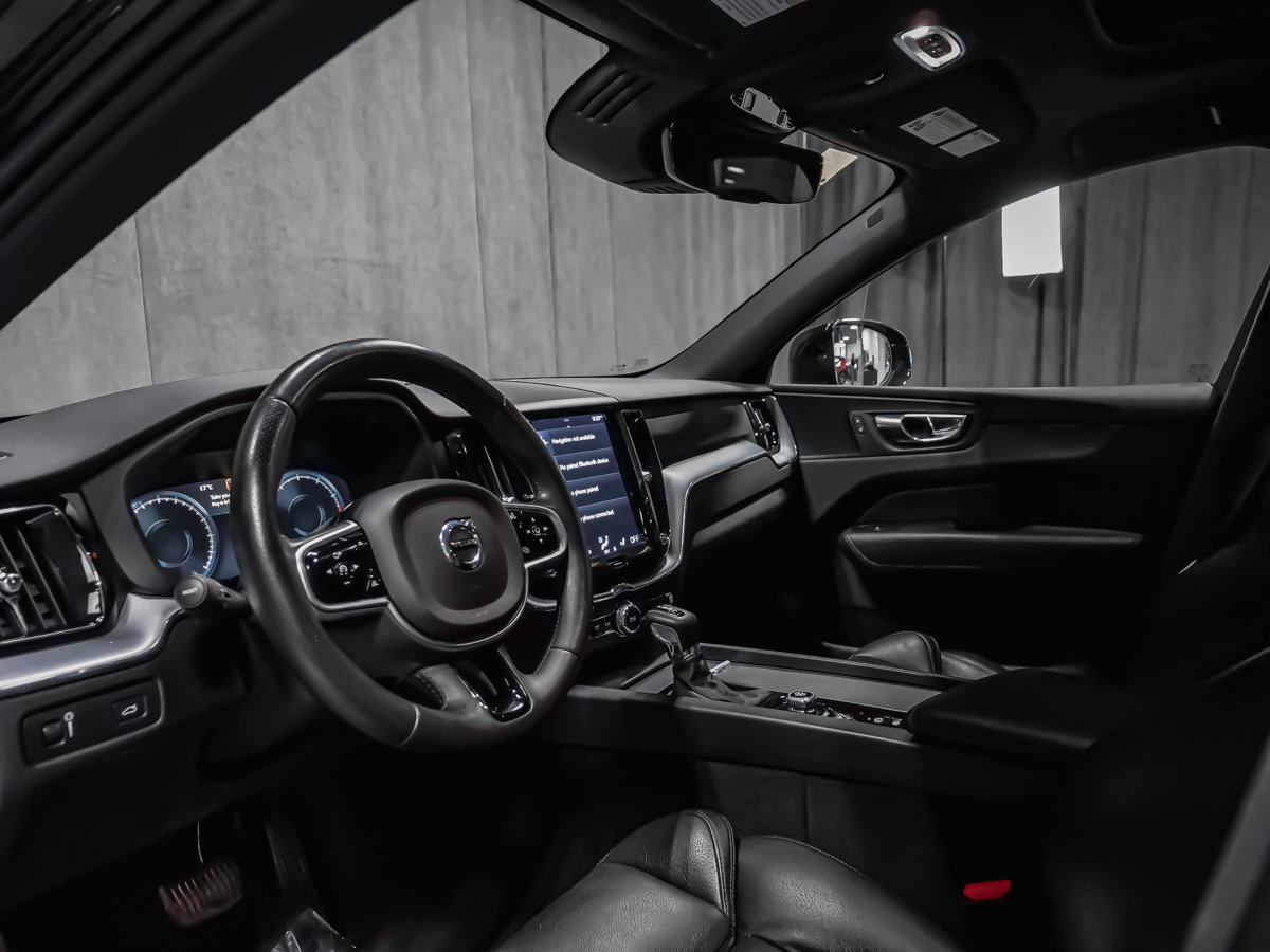 Volvo XC60 T6 MOMENTUM CLIMATE PACKAGE WITH HEATED WINDSHIELD 2018-5