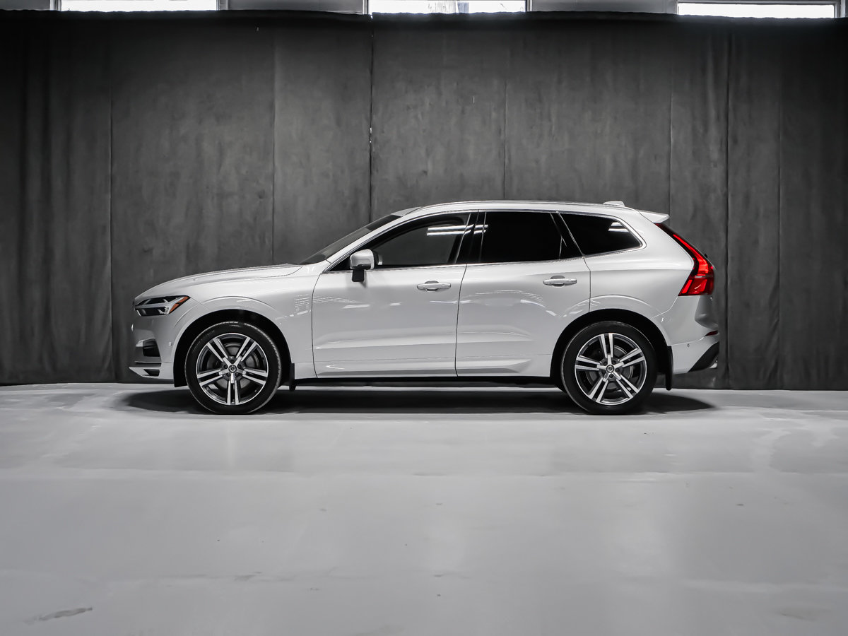 Volvo XC60 T6 MOMENTUM CLIMATE VISION HARMAN KARDON 2019-2