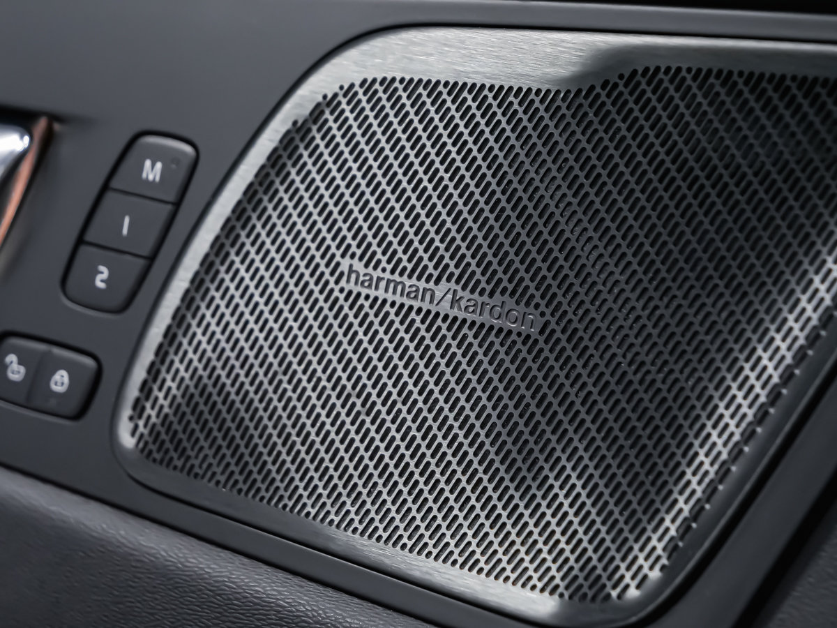 Volvo XC60 T6 MOMENTUM CLIMATE VISION HARMAN KARDON 2019-9