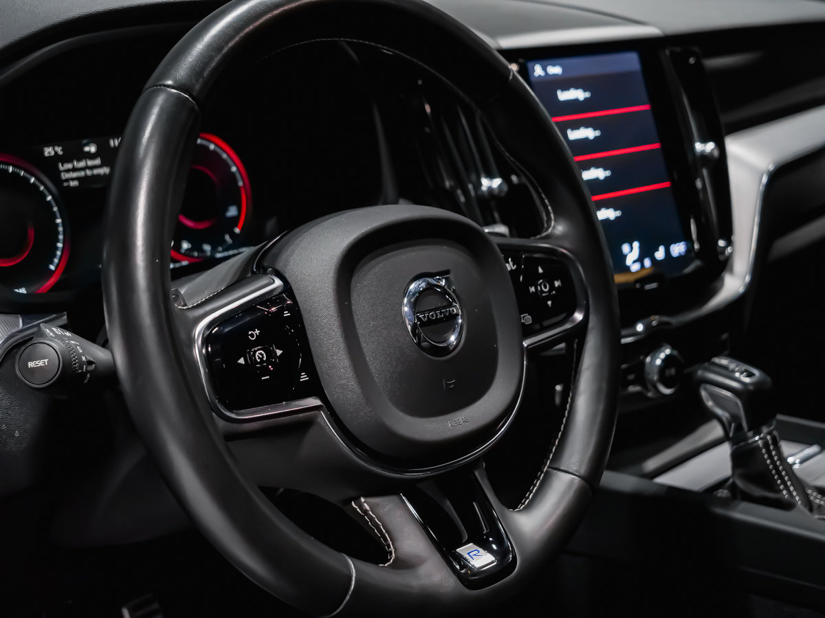 2020 Volvo XC60 R-Design-7