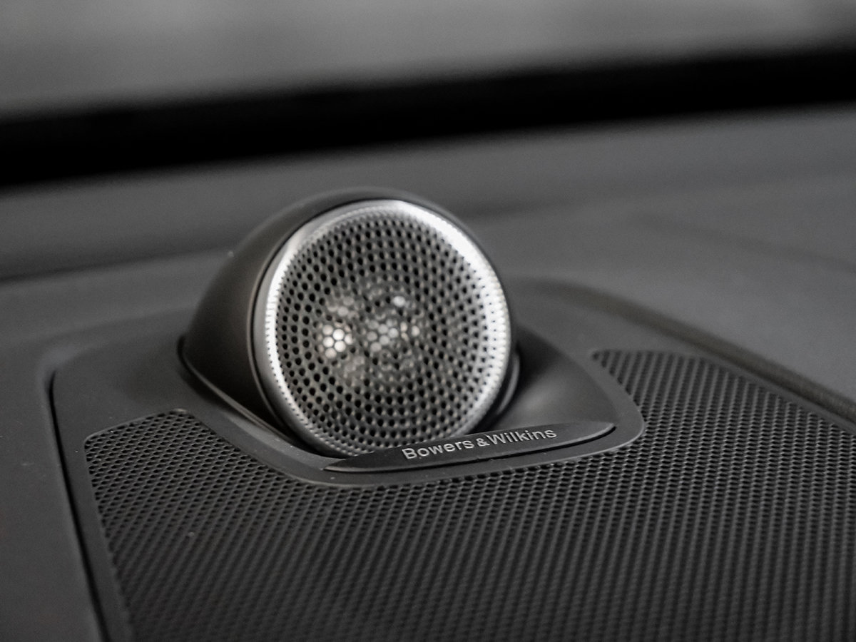 2022 Volvo XC60 B6 INSCRIPTION CLIMATE BOWERS & WILKINS-15