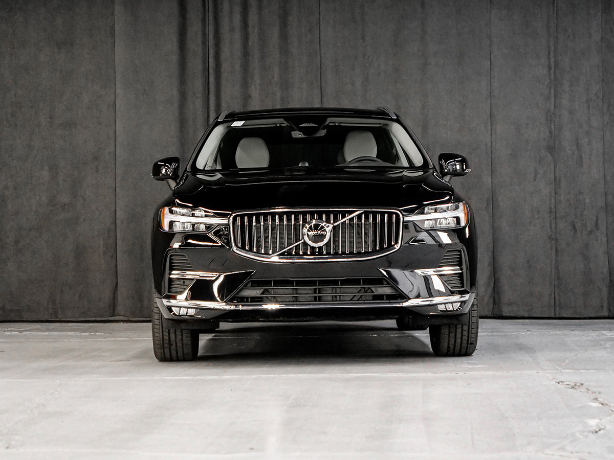 2022 Volvo XC60 B6 INSCRIPTION CLIMATE BOWERS & WILKINS-7