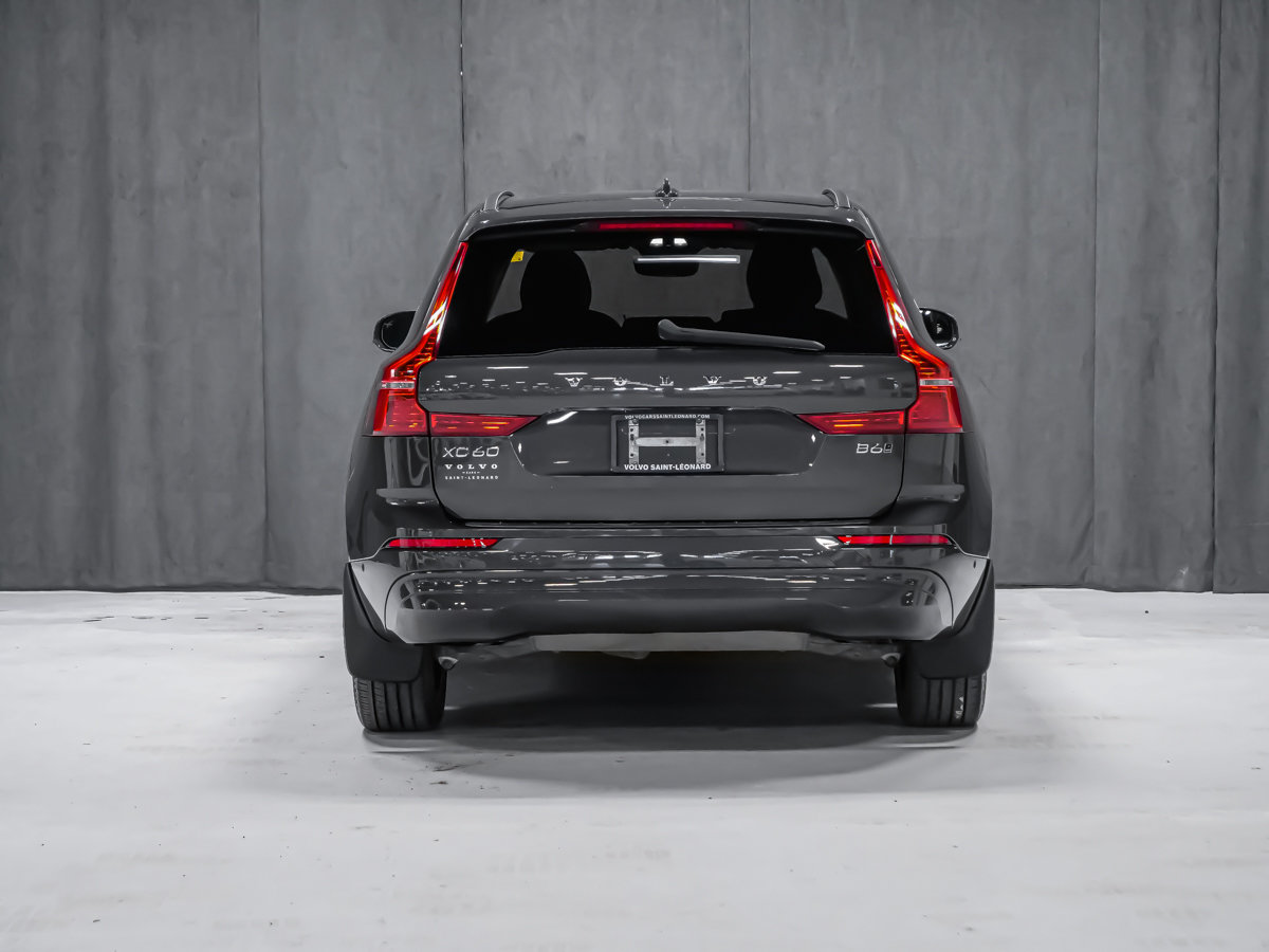 2022 Volvo XC60 B6 MOMENTUM-4