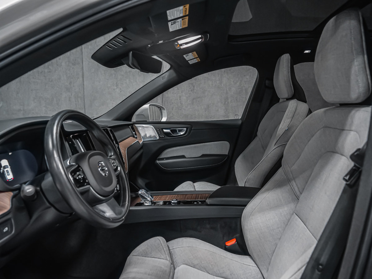 Volvo XC60 B6 INSCRIPTION CLIMATE BOWERS WILKINS 2022-9