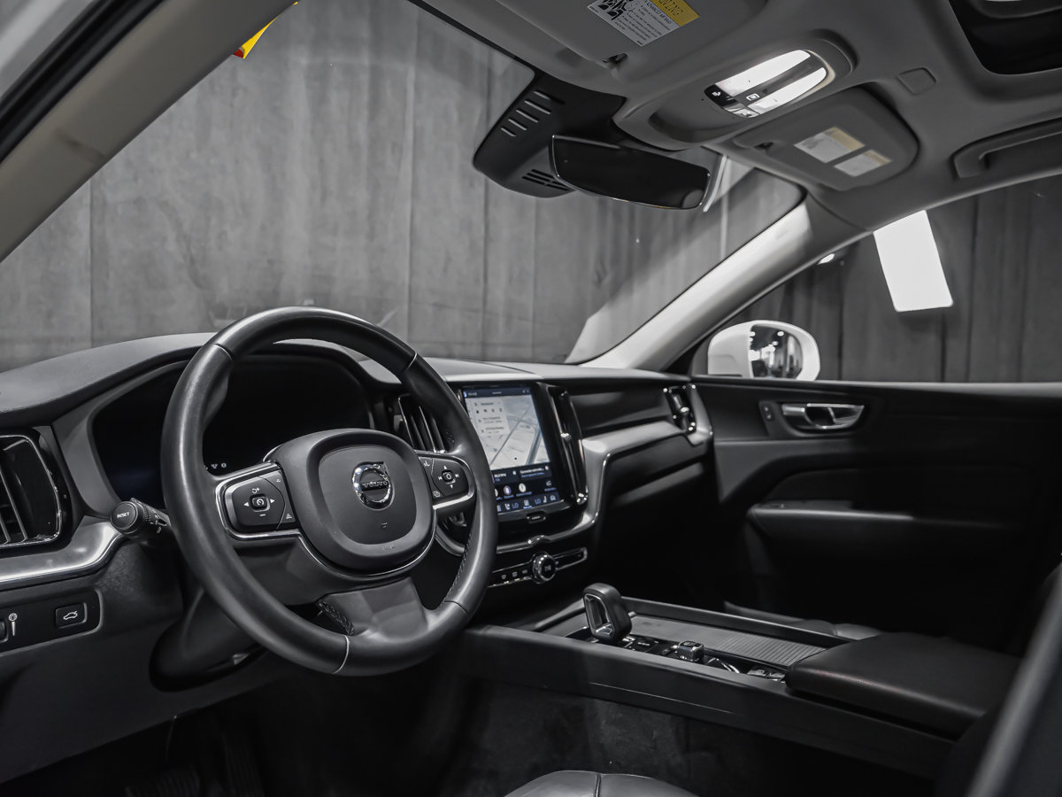 2022 Volvo XC60 B6 MOMENTUM CLIMATE-7