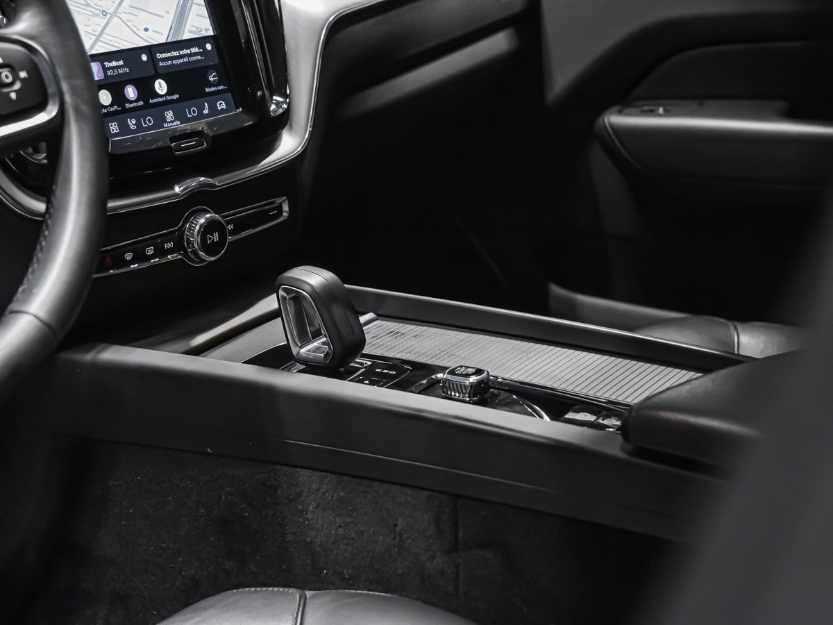 2022 Volvo XC60 B6 MOMENTUM CLIMATE-8