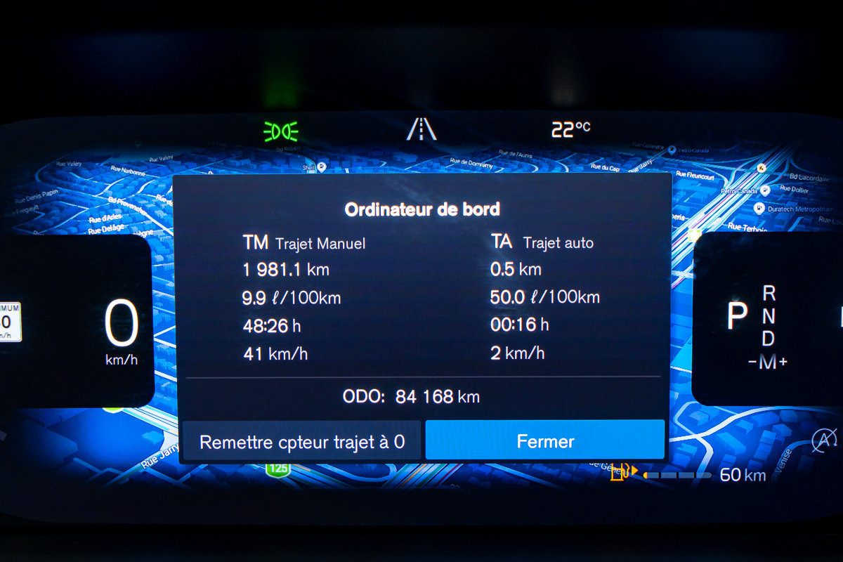 Volvo XC60 B5 MOMENTUM HARMAN KARDON 2022-15