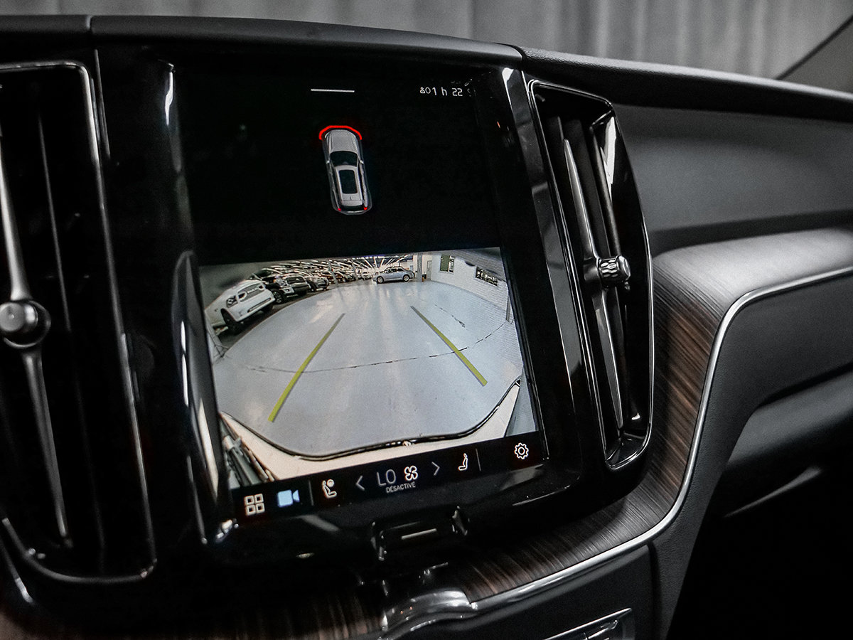2023 Volvo XC60 PLUS DARK THEME-15