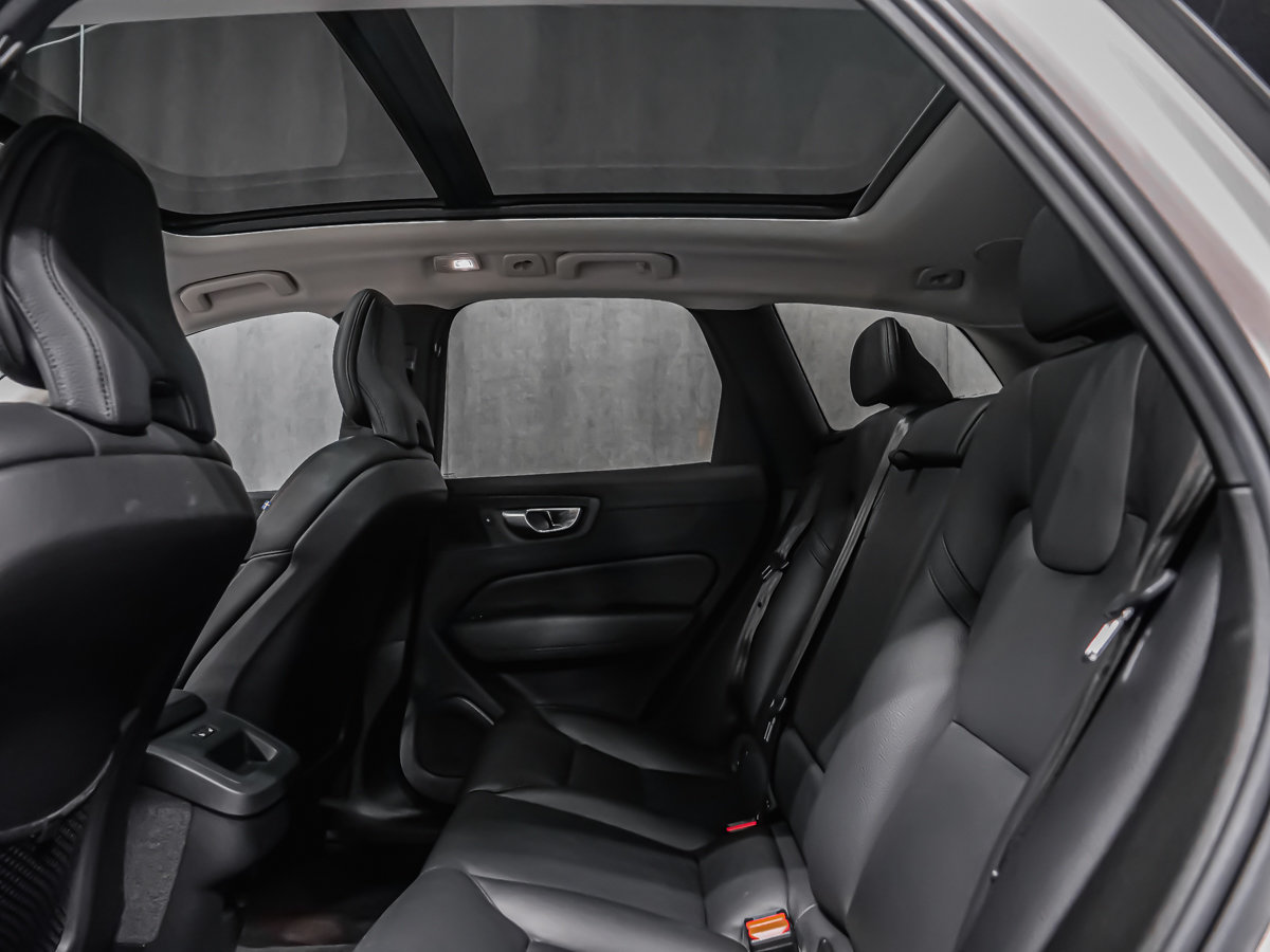 Volvo XC60 B6 PLUS BRIGHT CLIMAT HARMAN KARDON MAGS 20PO 2023-12