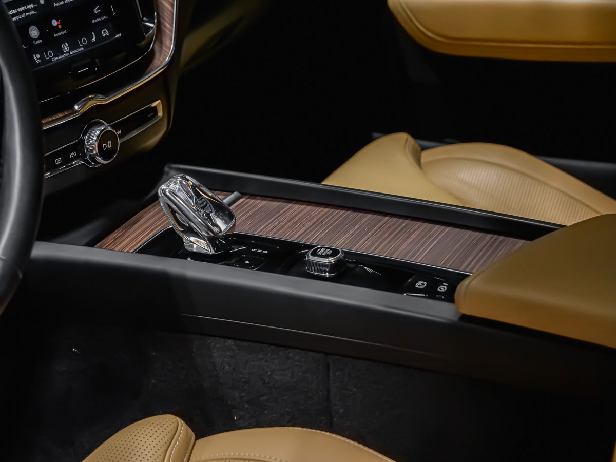 Volvo XC60 B6 AWD ULTIMATE BRIGHT THEME 2023-6