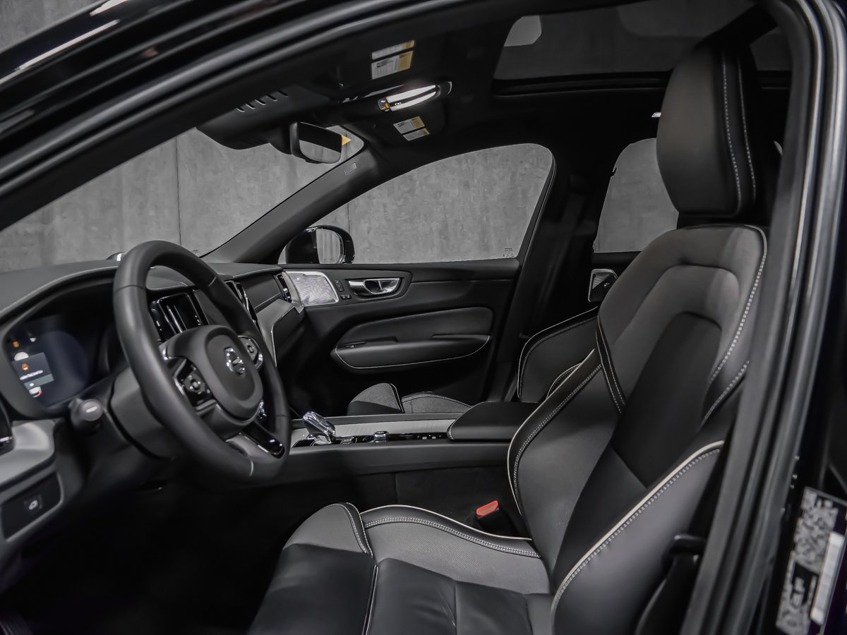 Volvo XC60 B6 ULTIMATE DARK 2023-12