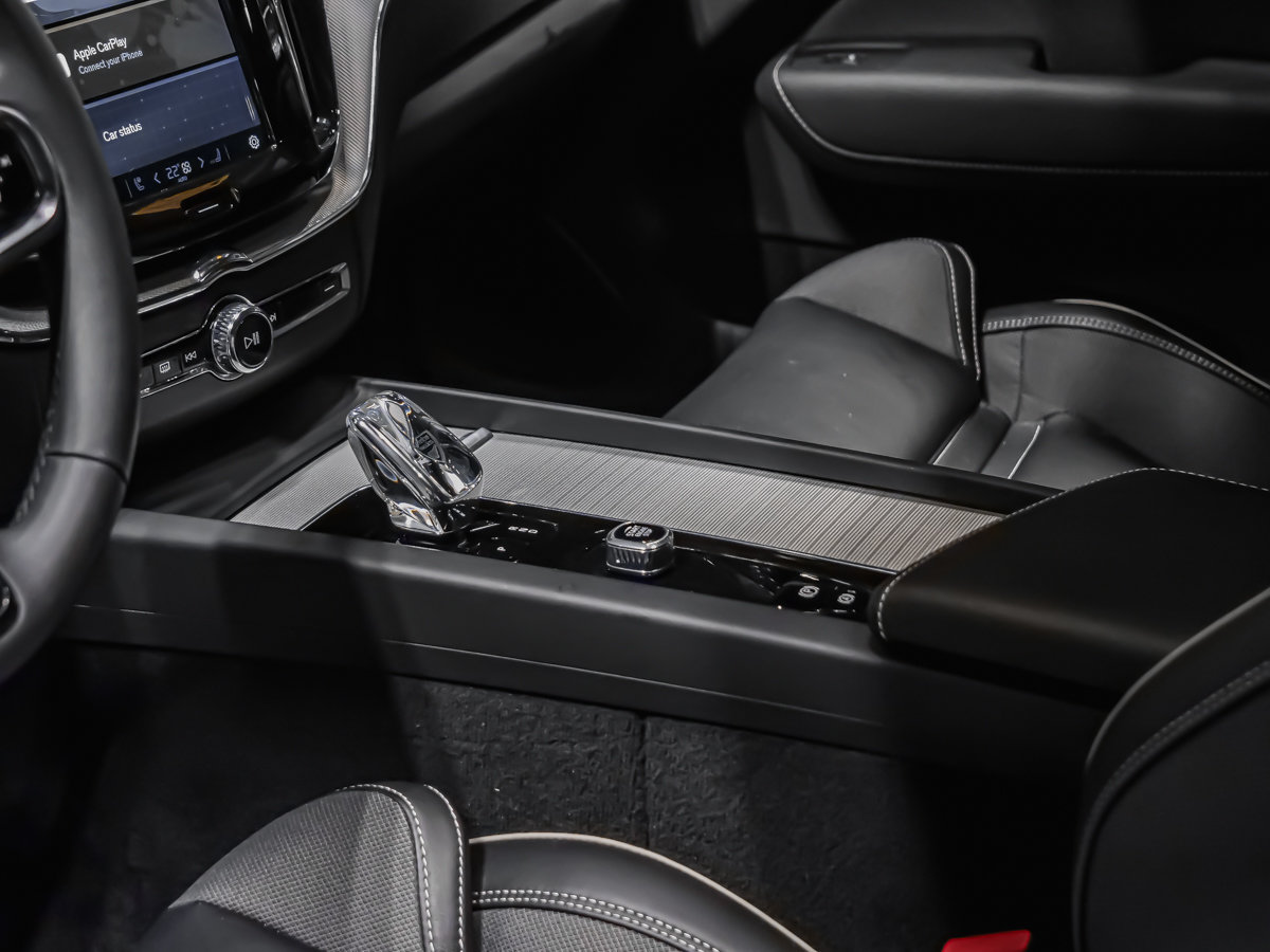 Volvo XC60 B6 ULTIMATE DARK 2023-6