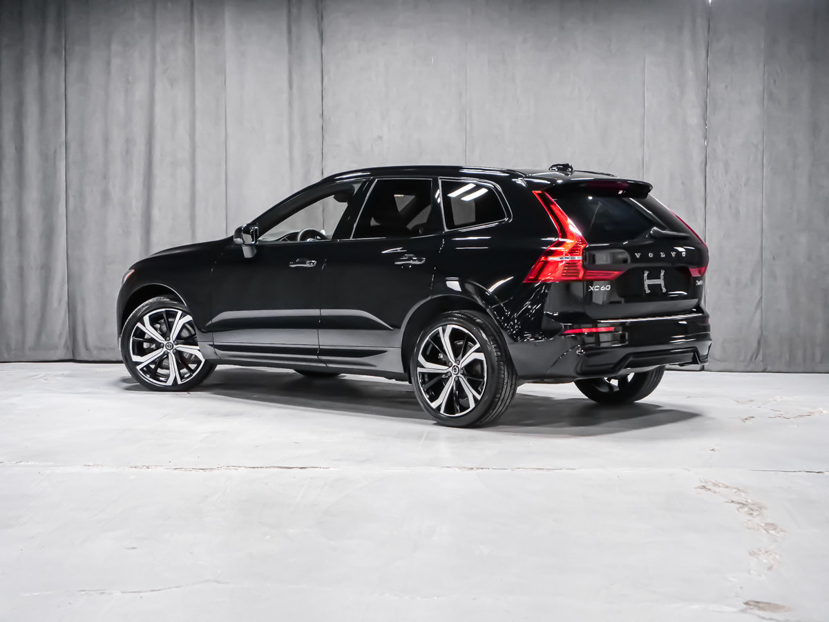 Volvo XC60 B6 ULTIMATE DARK 2023-3