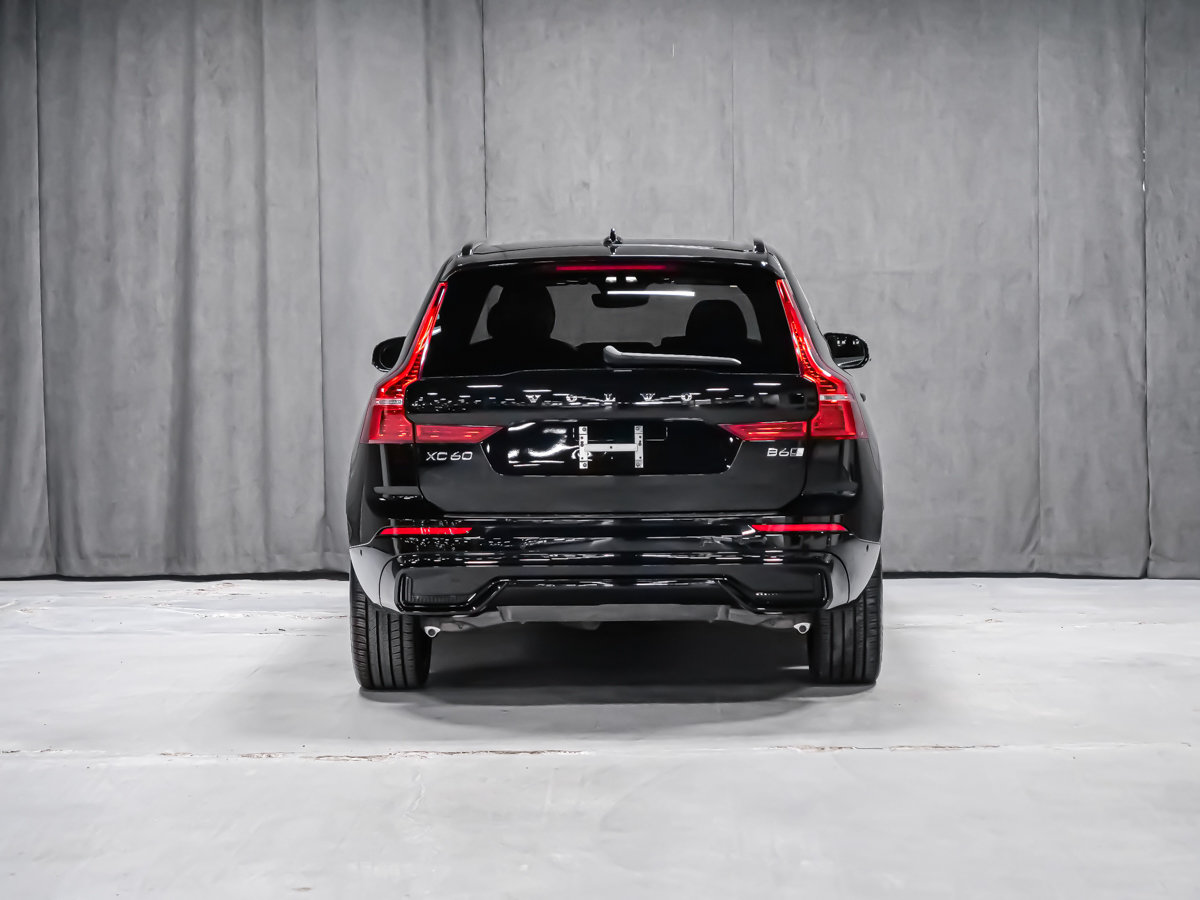 Volvo XC60 B6 ULTIMATE DARK 2023-4