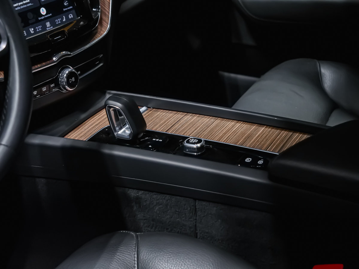 2023 Volvo XC60 B6 PLUS DARK CLIMATE-7
