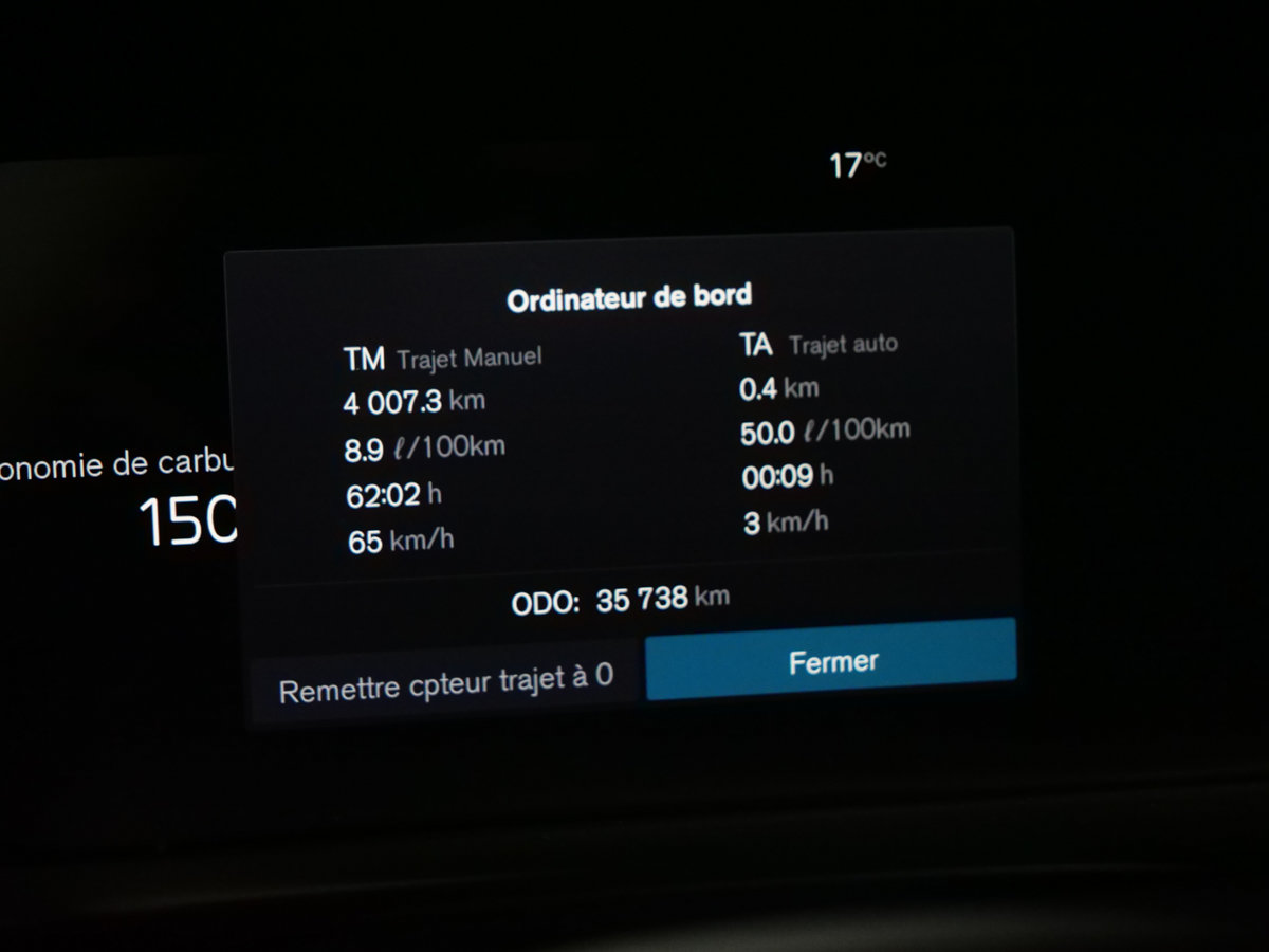 2024 Volvo XC60 B5 PLUS DARK CLIMAT HARMAN KARDON-8