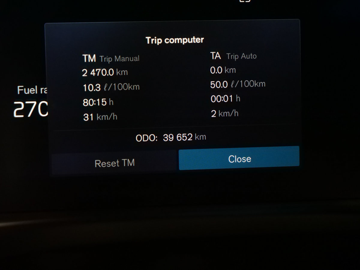 Volvo XC60 B5 CORE DARK 2024-8