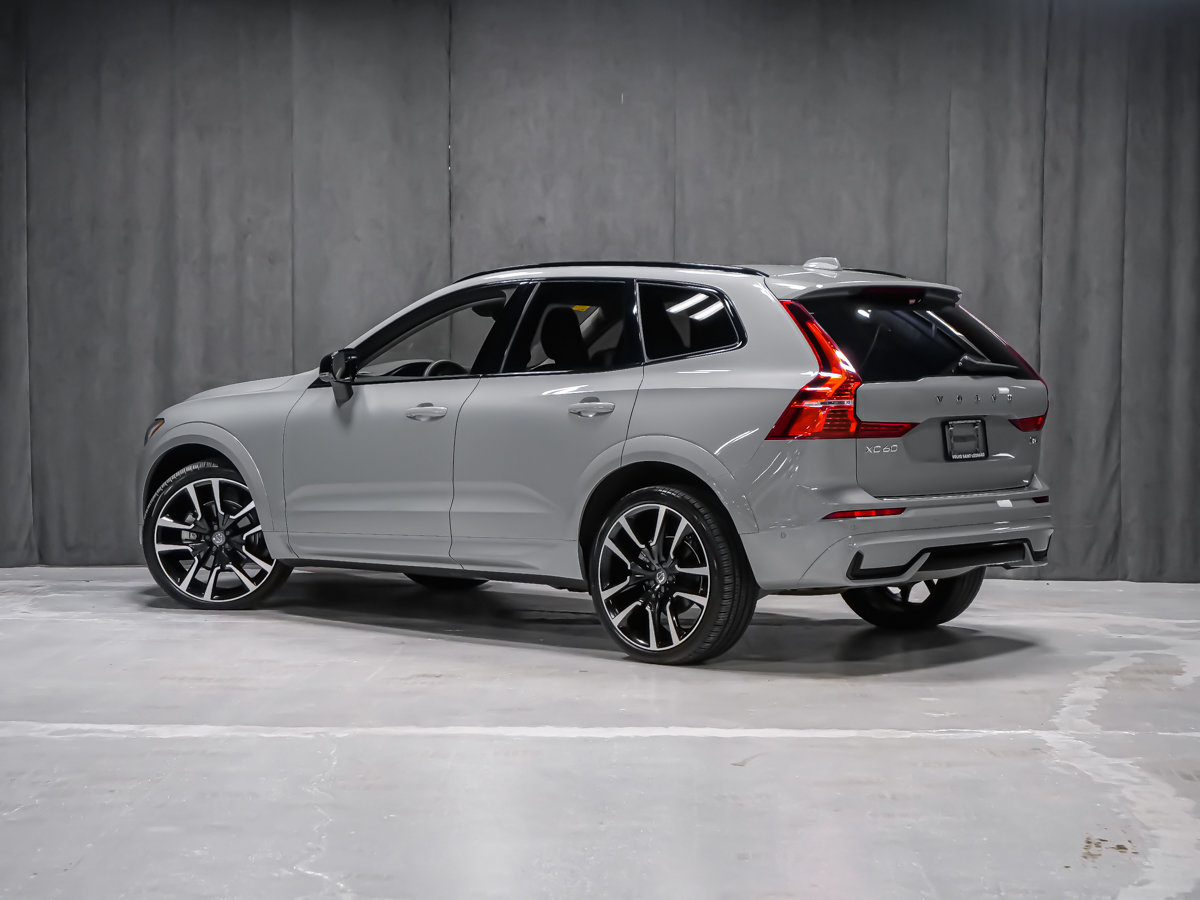 2024 Volvo XC60 Ultimate Dark Theme-3