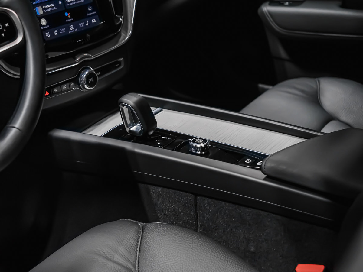 Volvo XC60 B5 PLUS DARK CLIMATE HARMAN KARDON 2025-6