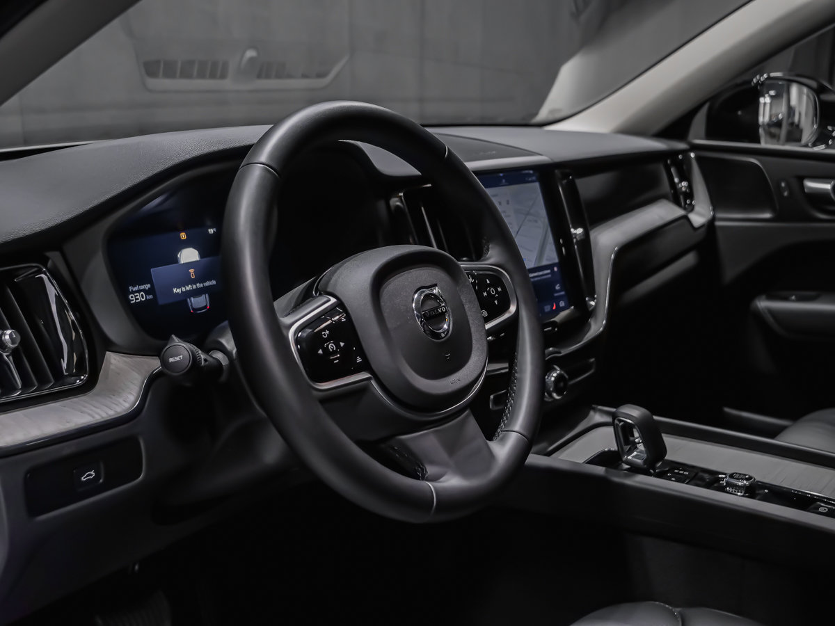 2025 Volvo XC60 B5 PLUS DARK CLIMATE-7